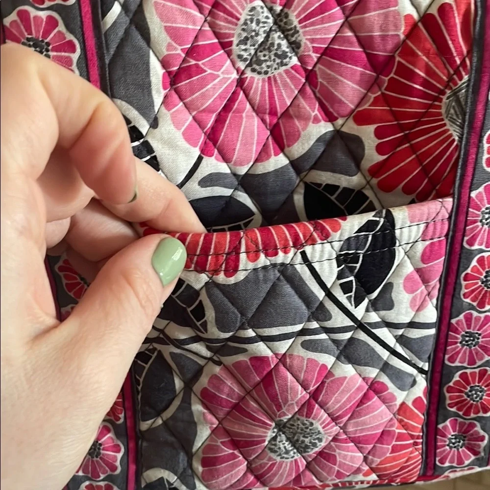 Vera Bradley HTF Cherry Blossom Floral Quilted Tote Bag - Picture 2 of 8